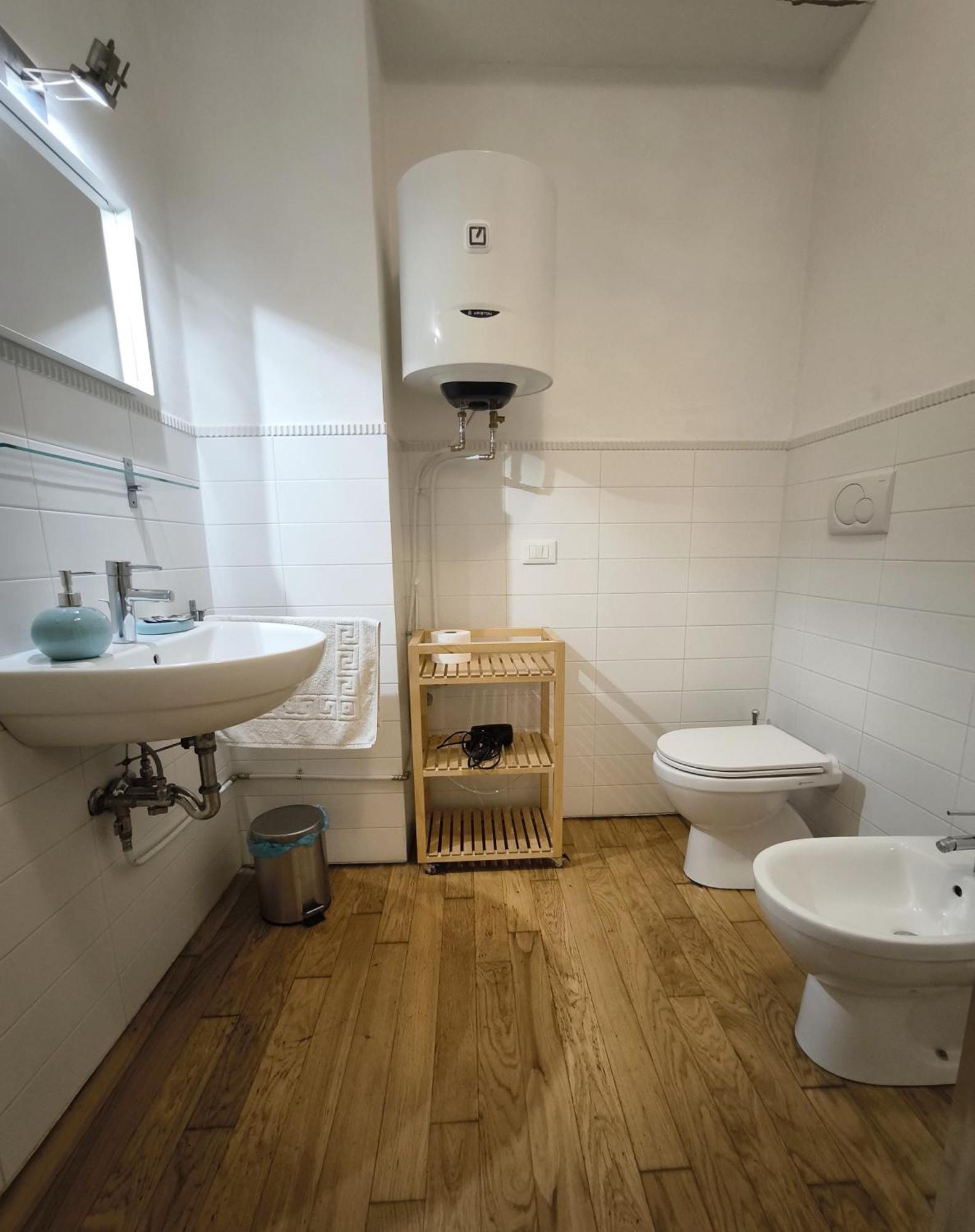 Tupertu Sant'Orsola - Centro Apartment โบโลญญา ภายนอก รูปภาพ